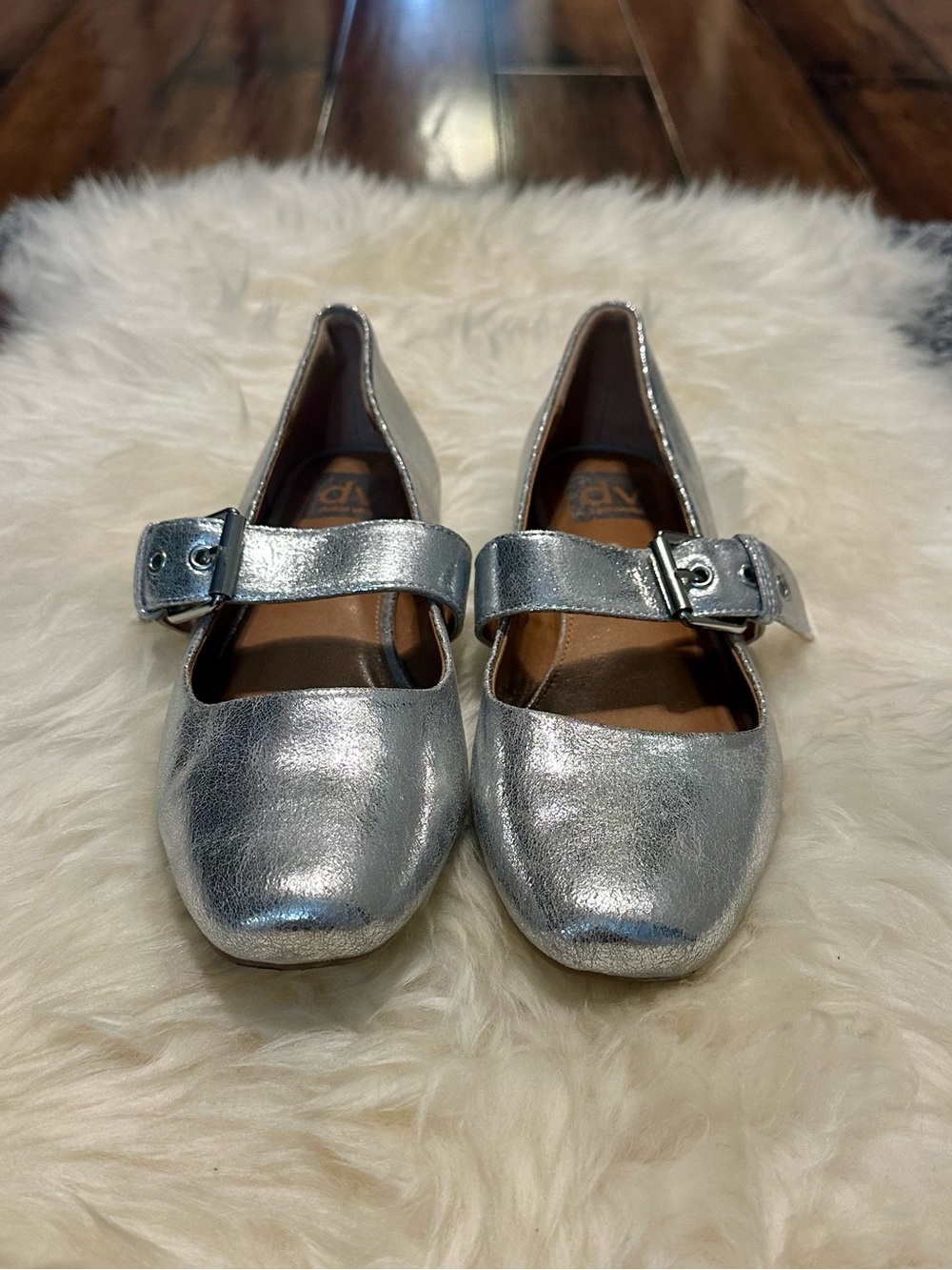 Worn twice, in great condition